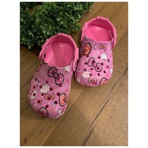 Hello Kitty Crocs